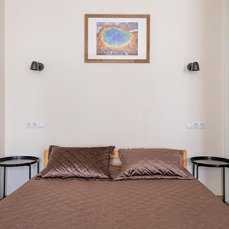 Top-Floor Studio With Courtyard View In Unesco Area, Murnieku Street Residence Рига Екстер'єр фото