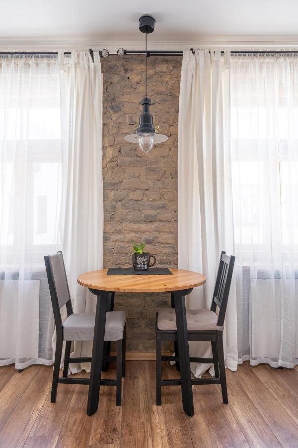 Top-Floor Studio With Courtyard View In Unesco Area, Murnieku Street Residence Рига Екстер'єр фото