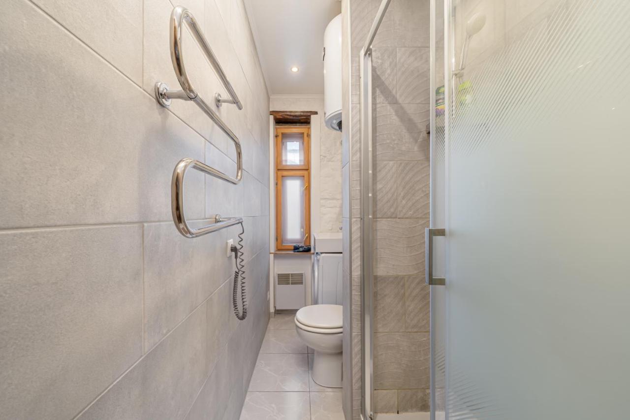 Top-Floor Studio With Courtyard View In Unesco Area, Murnieku Street Residence Рига Екстер'єр фото